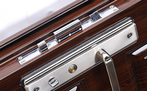 禅城24小时上门开锁公司